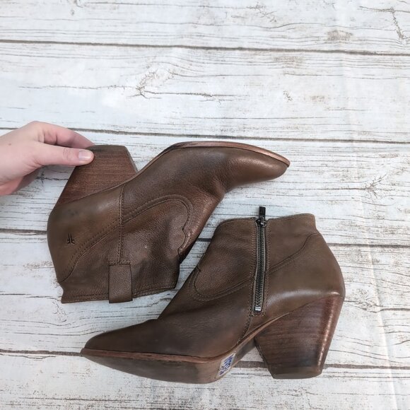 Frye Brown Leather Ash Western Style Ankle Stack Heel Boots Women Size 9 - Picture 4 of 9